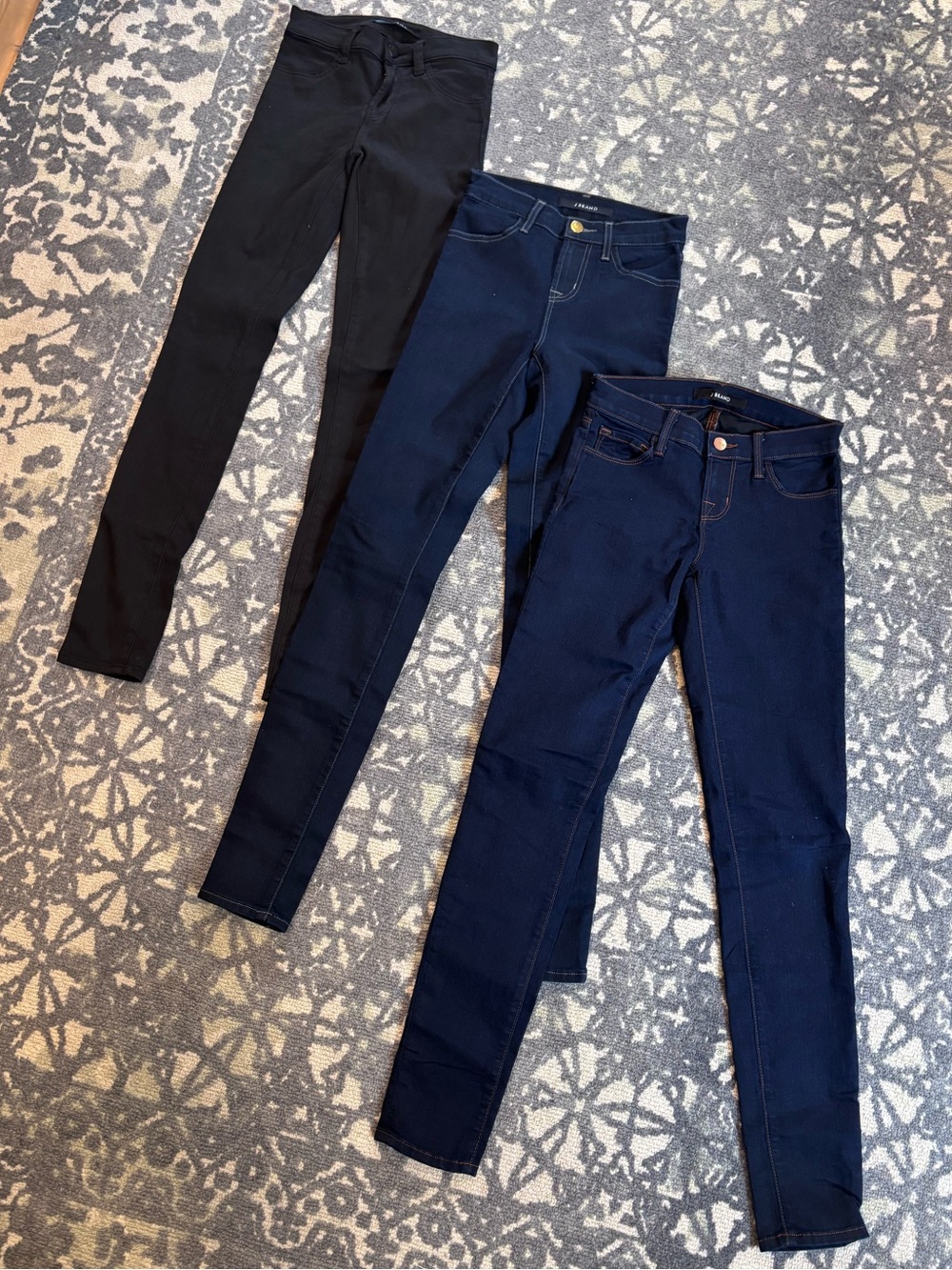 Set of 3 JBRAND jeans size 22/23/24